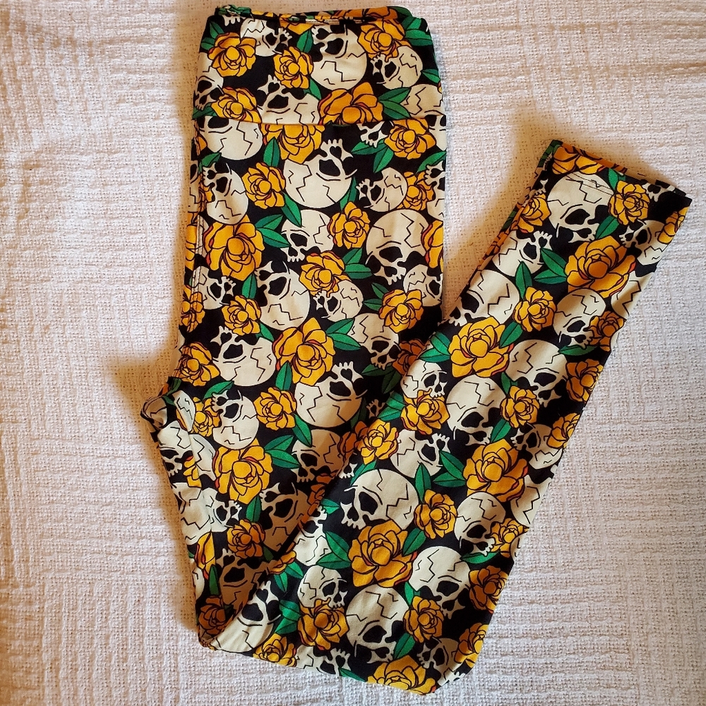 LuLaRoe Leggings OS 💀